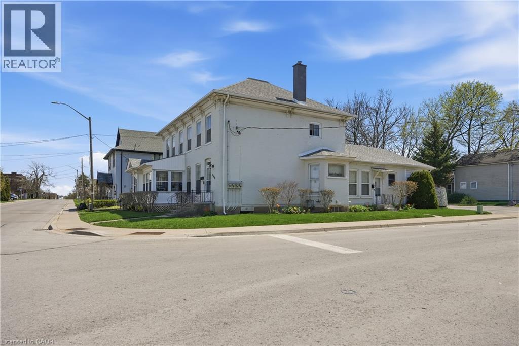 4640 MORRISON Street, Niagara Falls, Ontario, L2E2B7 — Photo 2