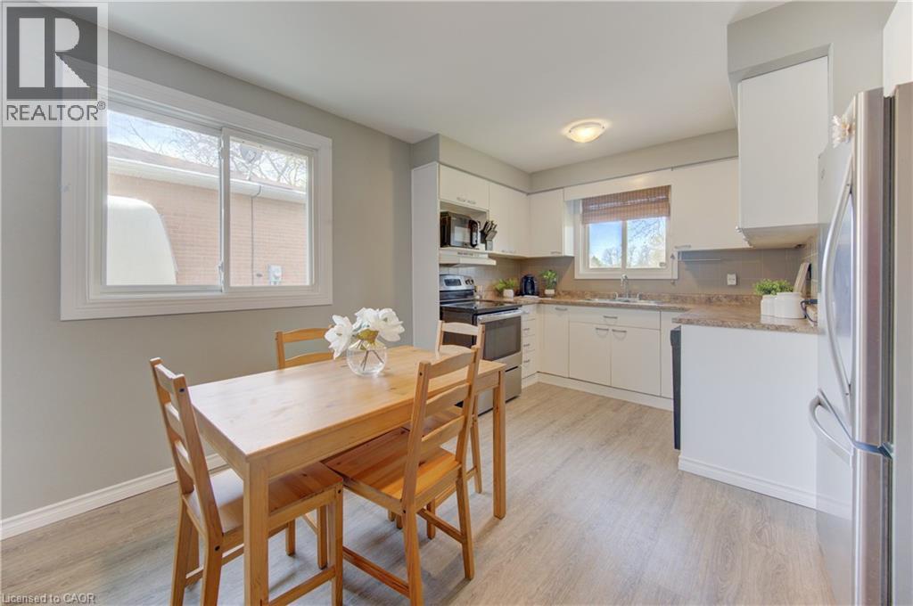 100 JOHANNA Drive, Cambridge, Ontario, N1S4A7 — Photo 11