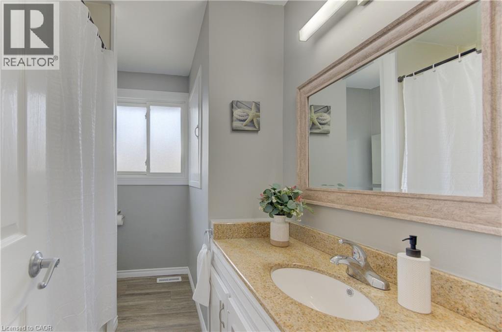 100 JOHANNA Drive, Cambridge, Ontario, N1S4A7 — Photo 21
