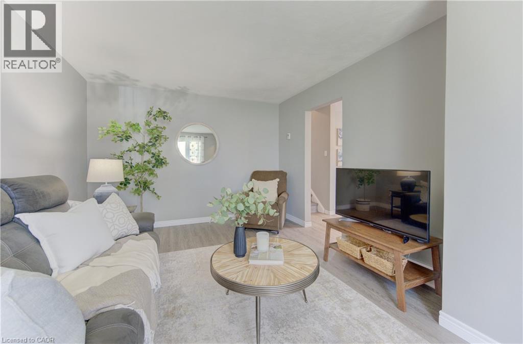 100 JOHANNA Drive, Cambridge, Ontario, N1S4A7 — Photo 6