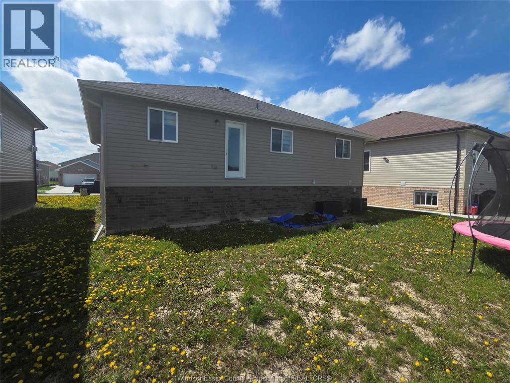 1115 Aspen Ridge CRESCENT, Lakeshore, Ontario, N8L1B1 — Photo 2