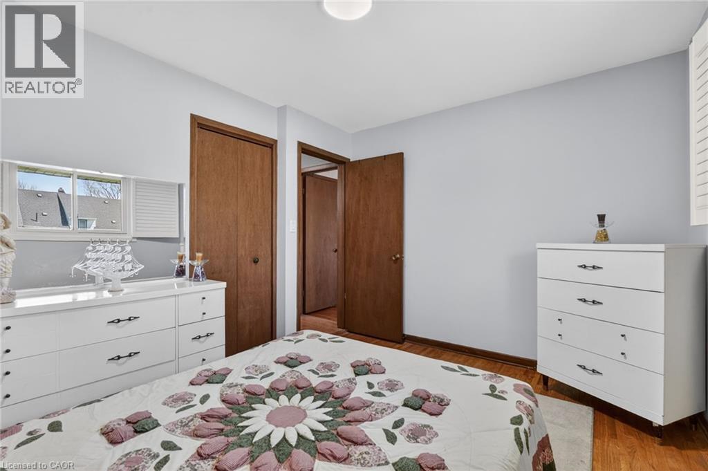 13 CASCADE Court, St. Catharines, Ontario, L2P1T5 — Photo 17