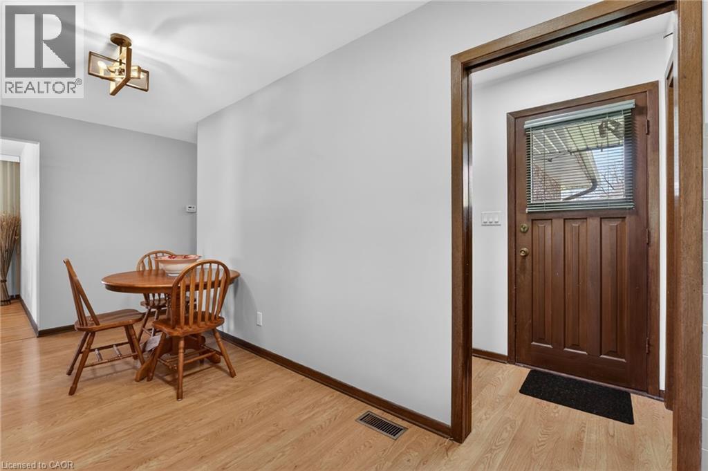 13 CASCADE Court, St. Catharines, Ontario, L2P1T5 — Photo 21