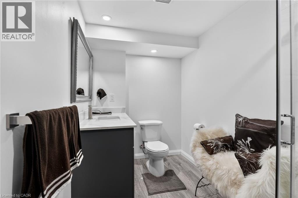 13 CASCADE Court, St. Catharines, Ontario, L2P1T5 — Photo 31
