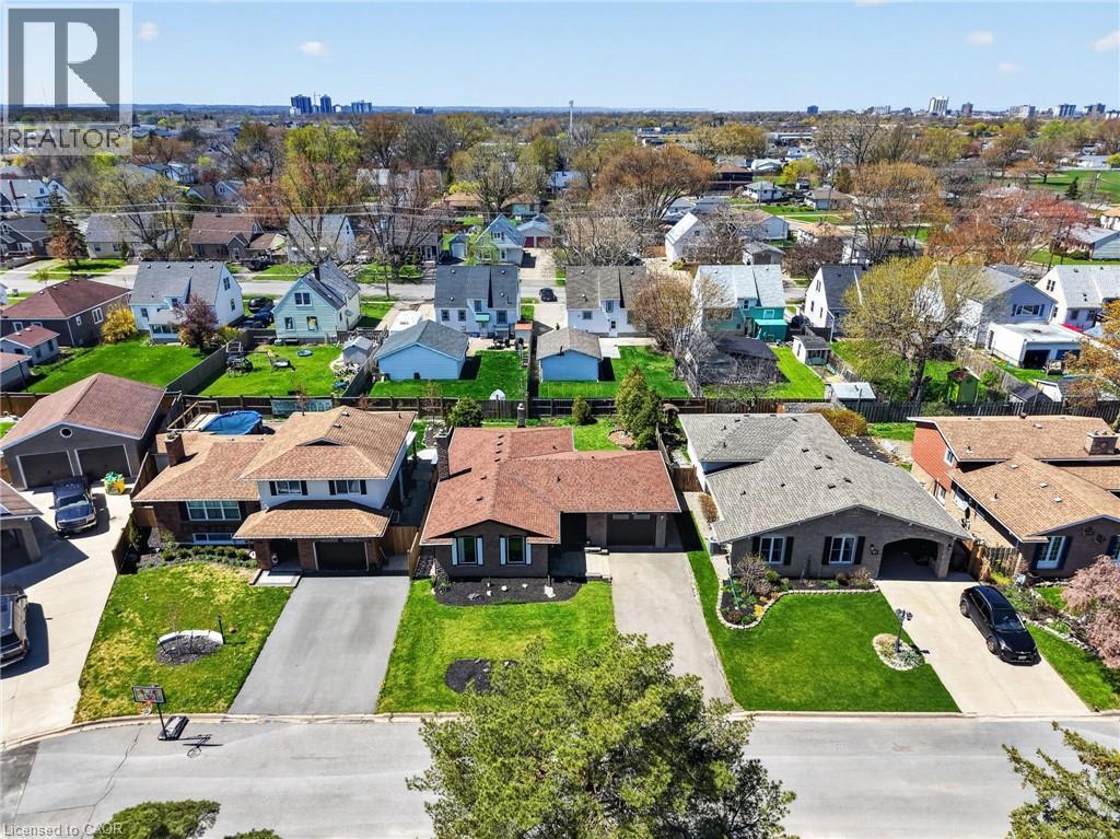 13 CASCADE Court, St. Catharines, Ontario, L2P1T5 — Photo 39