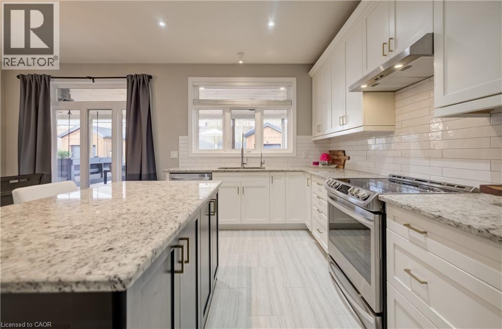 69 THEODORE SCHULER Boulevard, New Hamburg, Ontario, N3A0B9 — Photo 10