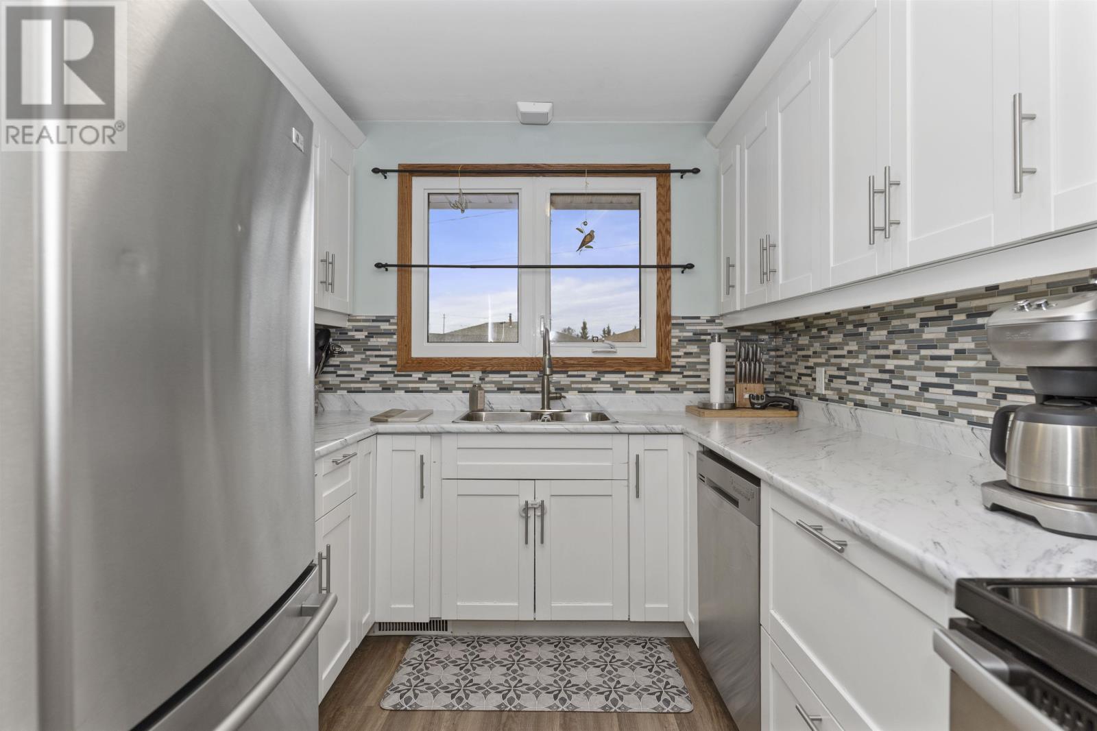 431 Cartier CT, Thunder Bay, Ontario, P7E6A9 — Photo 9