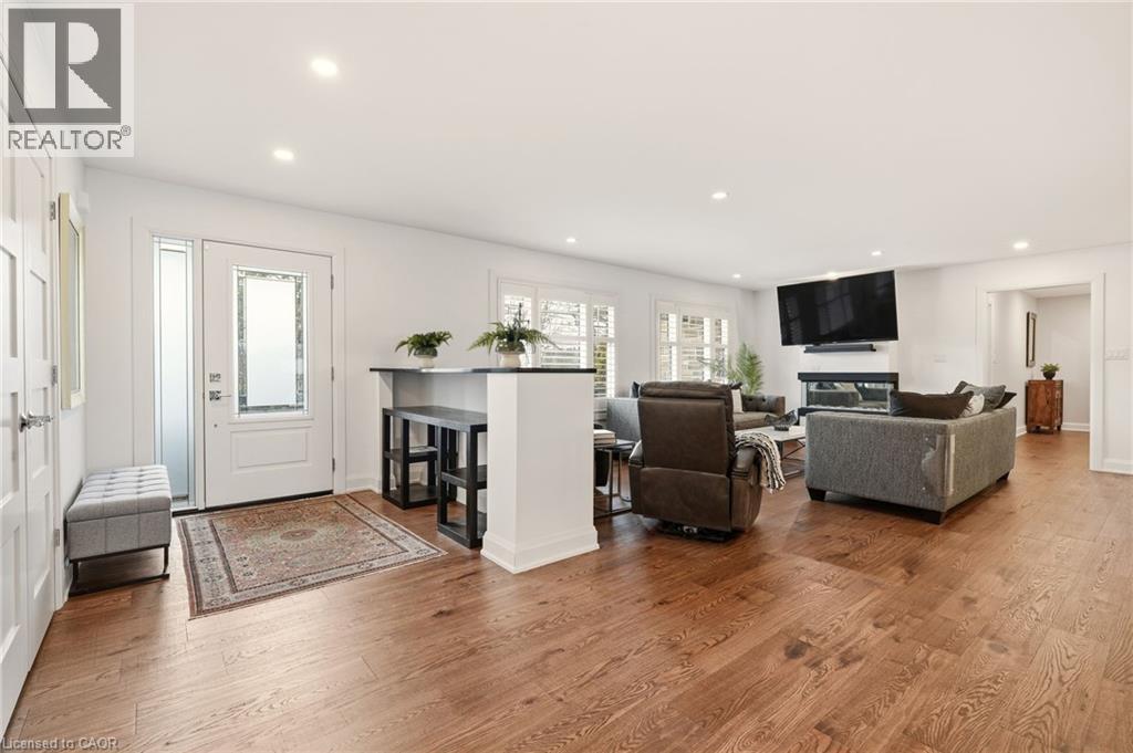 1354 NO 1 SIDE Road, Burlington, Ontario, L7P0R9 — Photo 4