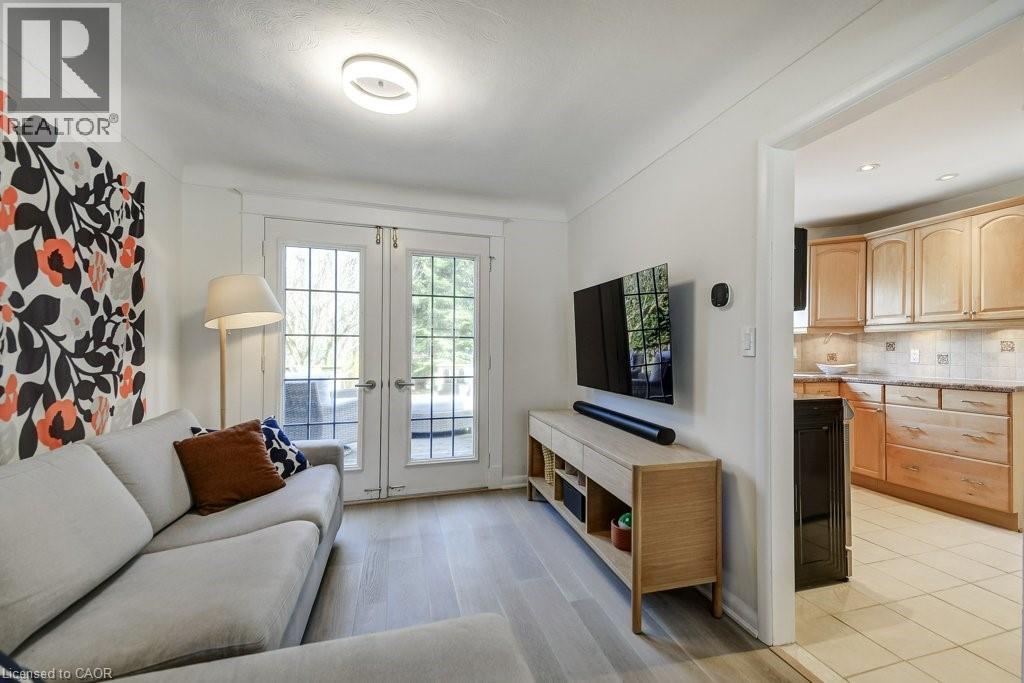 2180 CAROLINE Street, Burlington, Ontario, L7R1M3 — Photo 10