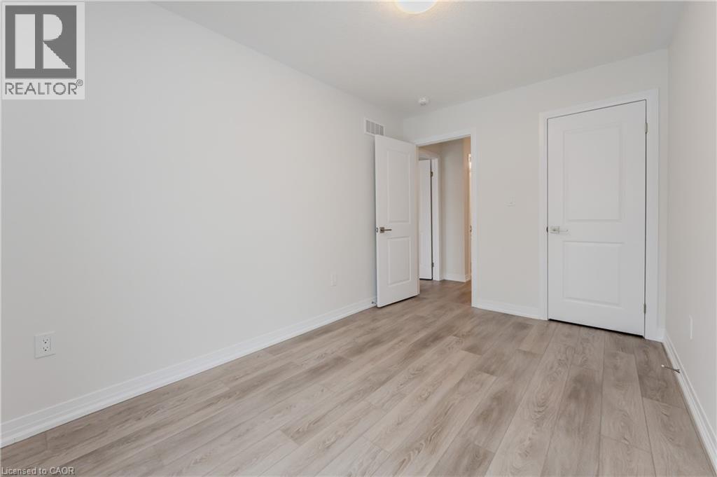 15 URBANE Boulevard, Kitchener, Ontario, N2E0H8 — Photo 20