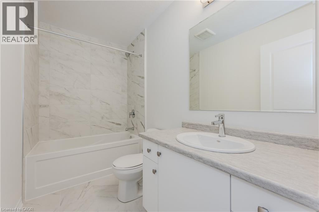 15 URBANE Boulevard, Kitchener, Ontario, N2E0H8 — Photo 23