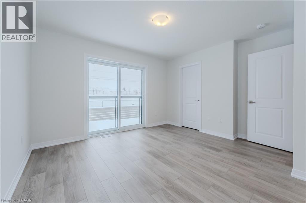 15 URBANE Boulevard, Kitchener, Ontario, N2E0H8 — Photo 25