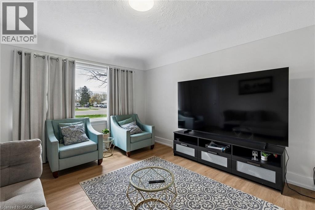 428 THOROLD Road, Welland, Ontario, L3C3W6 — Photo 4