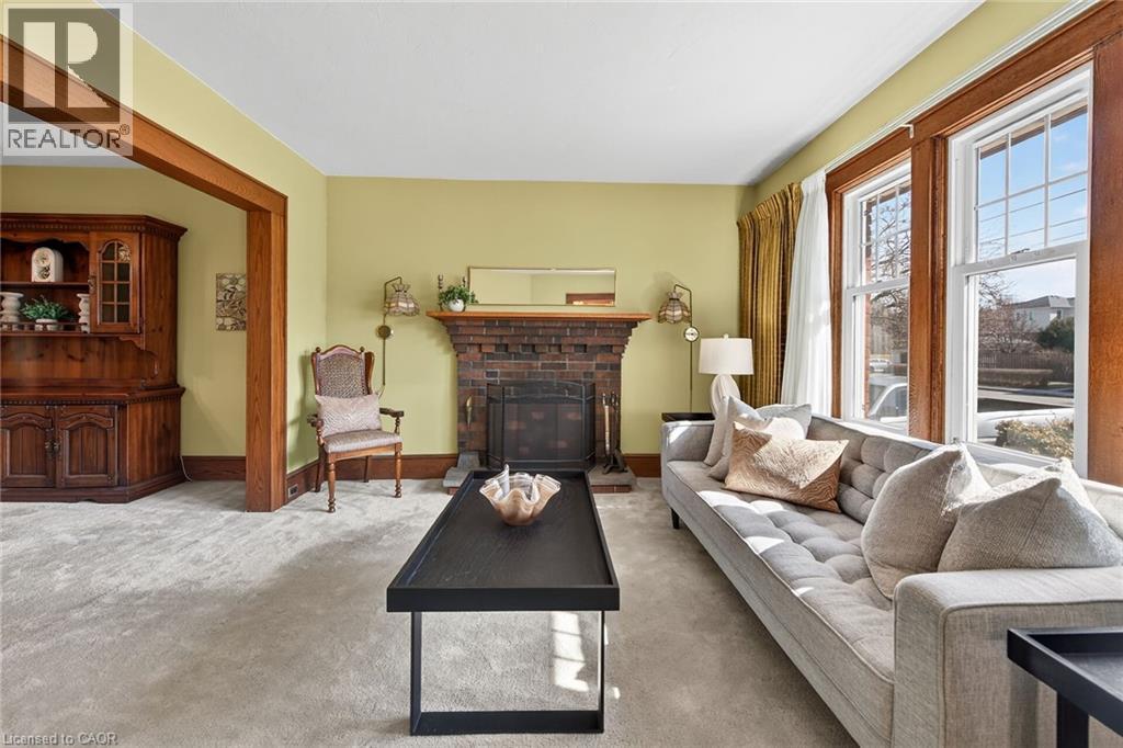 257 QUEENSDALE Avenue E, Hamilton, Ontario, L9A1L3 — Photo 10