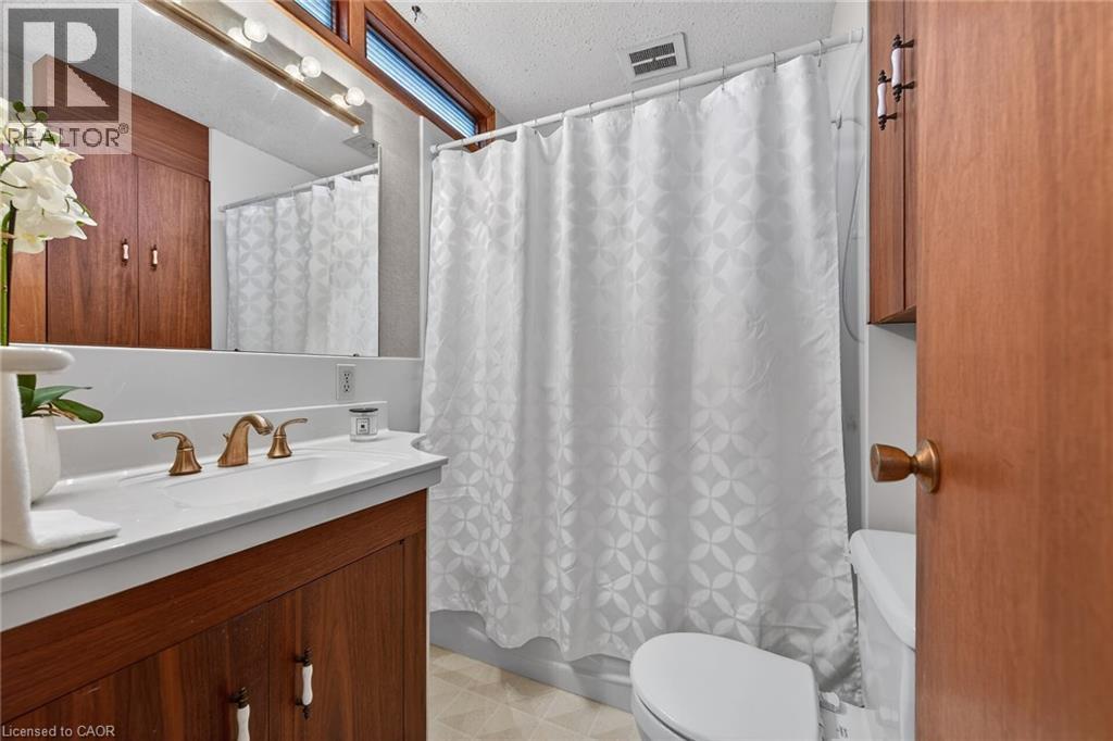 257 QUEENSDALE Avenue E, Hamilton, Ontario, L9A1L3 — Photo 21