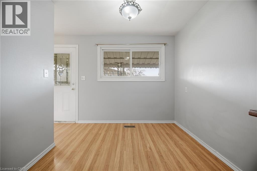 311 EAST 14TH Street, Hamilton, Ontario, L9A4C1 — Photo 12
