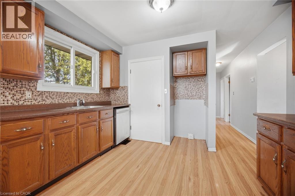 311 EAST 14TH Street, Hamilton, Ontario, L9A4C1 — Photo 18