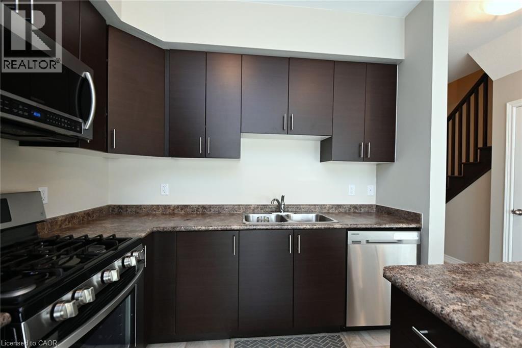 55 MADONNA Drive Unit# 12, Hamilton, Ontario, L0R1W0 — Photo 6