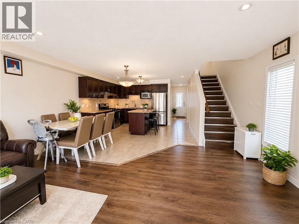 1364 COUNTRYSTONE Drive, Kitchener, Ontario, N2N3R8 — Photo 3