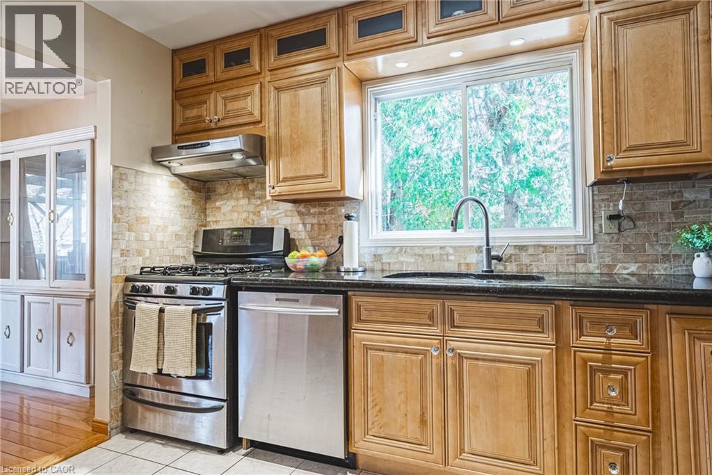 110 HIGHBURY Drive, Stoney Creek, Ontario, L8J3P4 — Photo 15