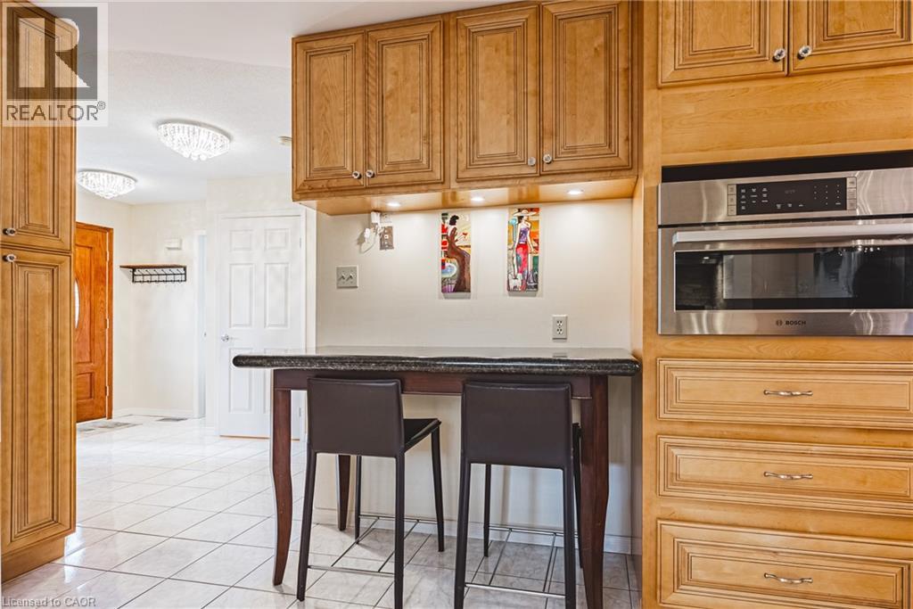 110 HIGHBURY Drive, Stoney Creek, Ontario, L8J3P4 — Photo 18