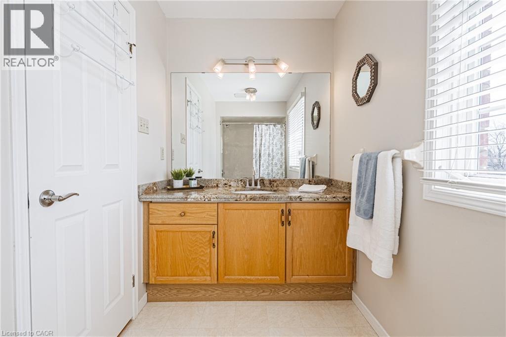 110 HIGHBURY Drive, Stoney Creek, Ontario, L8J3P4 — Photo 21