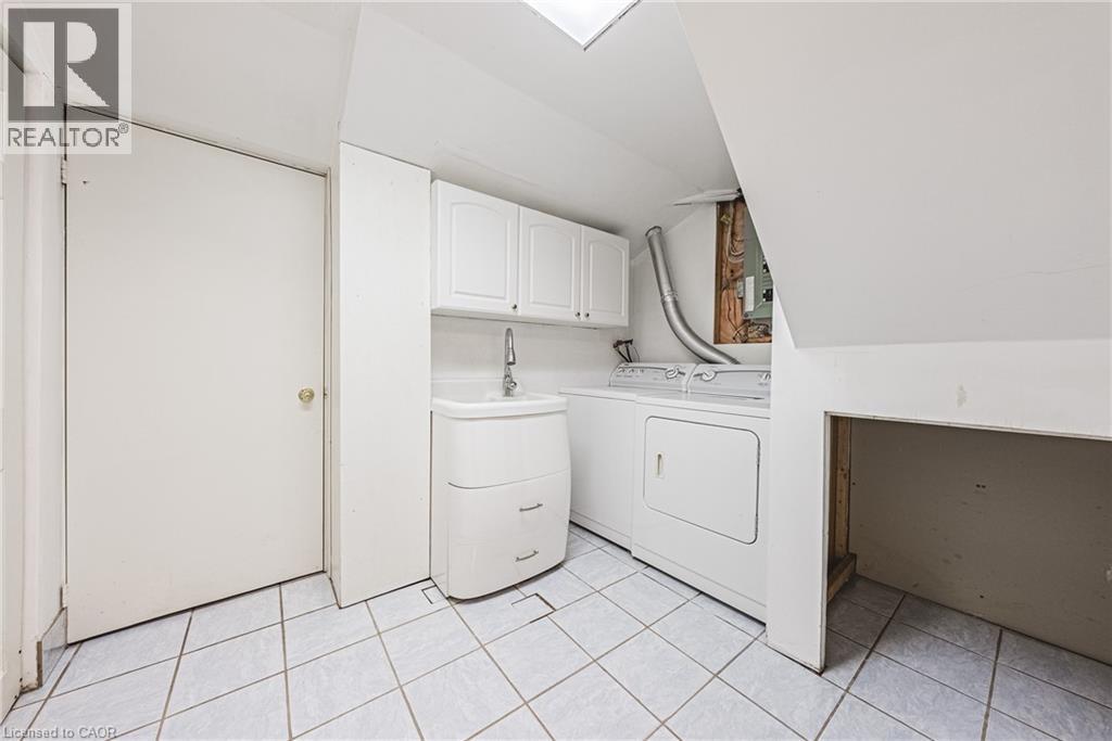 110 HIGHBURY Drive, Stoney Creek, Ontario, L8J3P4 — Photo 36