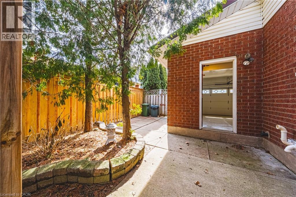 110 HIGHBURY Drive, Stoney Creek, Ontario, L8J3P4 — Photo 46