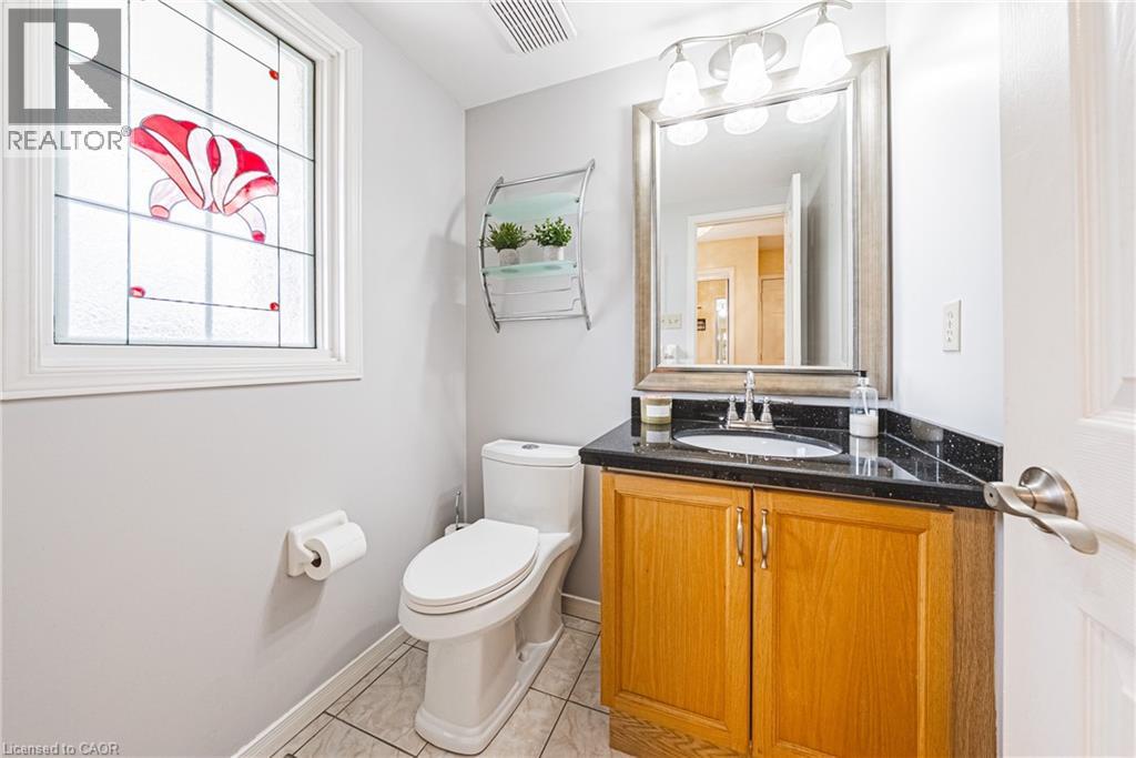 110 HIGHBURY Drive, Stoney Creek, Ontario, L8J3P4 — Photo 6