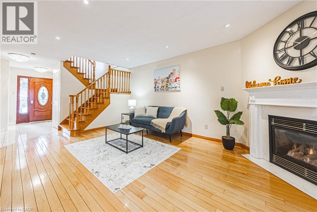 110 HIGHBURY Drive, Stoney Creek, Ontario, L8J3P4 — Photo 9