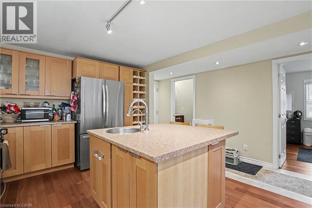 241 GUELPH Avenue, Cambridge, Ontario, N3C1A9 — Photo 11