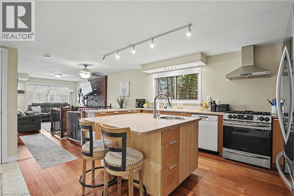 241 GUELPH Avenue, Cambridge, Ontario, N3C1A9 — Photo 12