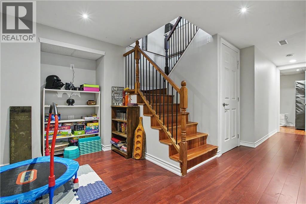 241 GUELPH Avenue, Cambridge, Ontario, N3C1A9 — Photo 18