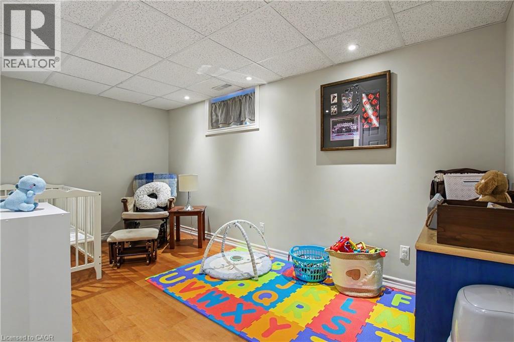 241 GUELPH Avenue, Cambridge, Ontario, N3C1A9 — Photo 19