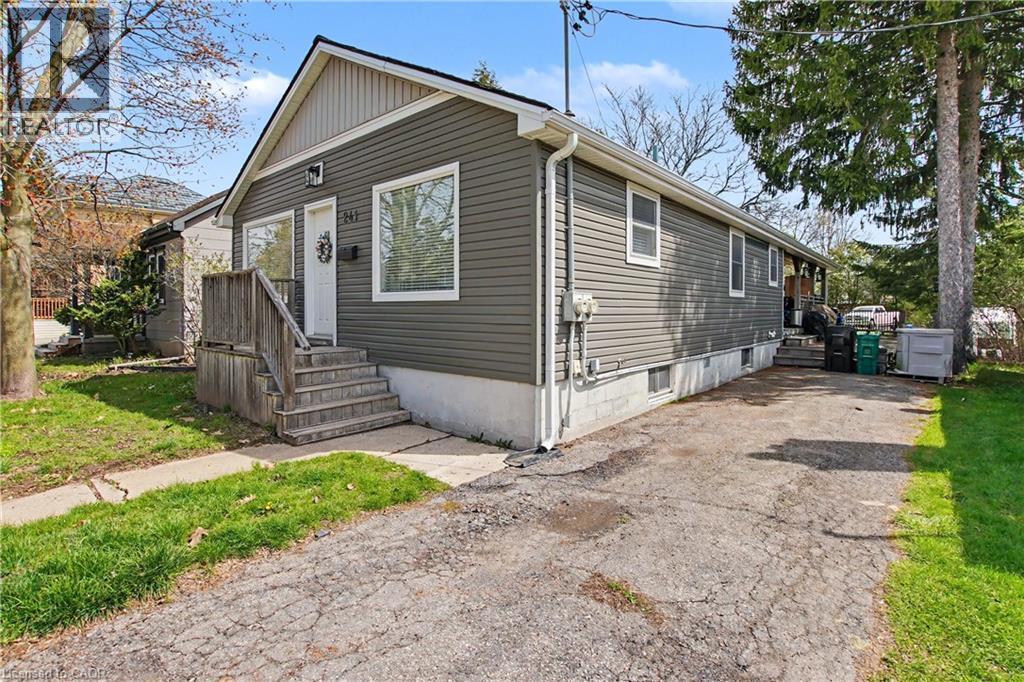 241 GUELPH Avenue, Cambridge, Ontario, N3C1A9 — Photo 2