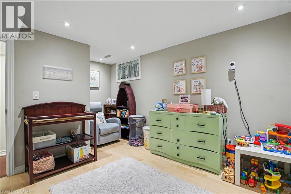 241 GUELPH Avenue, Cambridge, Ontario, N3C1A9 — Photo 21