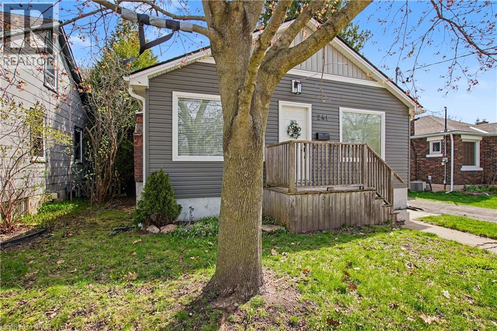 241 GUELPH Avenue, Cambridge, Ontario, N3C1A9 — Photo 3