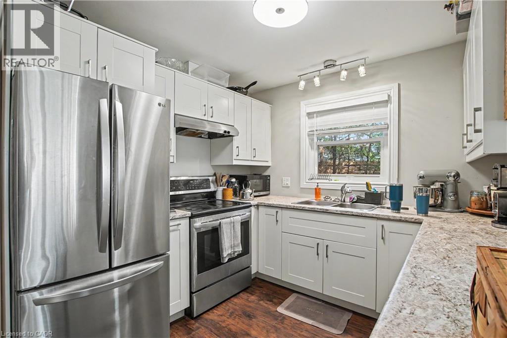 241 GUELPH Avenue, Cambridge, Ontario, N3C1A9 — Photo 30