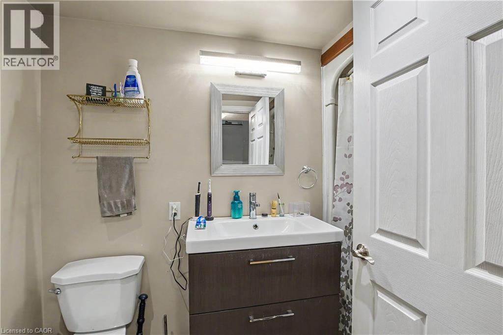 241 GUELPH Avenue, Cambridge, Ontario, N3C1A9 — Photo 37