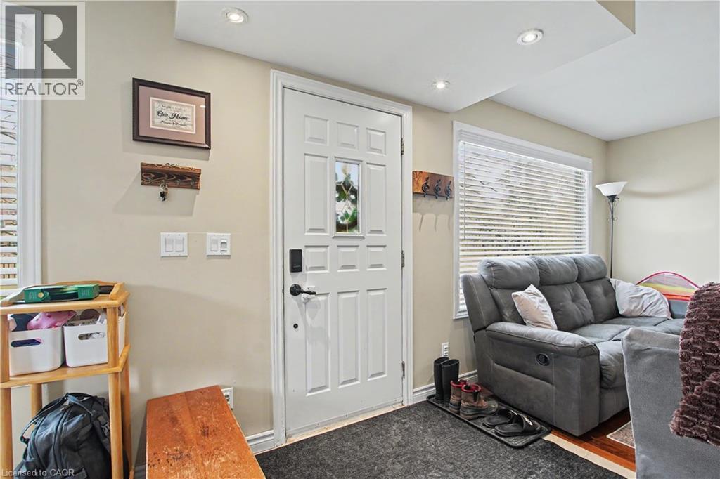 241 GUELPH Avenue, Cambridge, Ontario, N3C1A9 — Photo 5