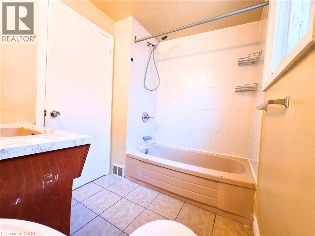 214 FAIRFIELD Avenue, Hamilton, Ontario, L8H5H6 — Photo 15