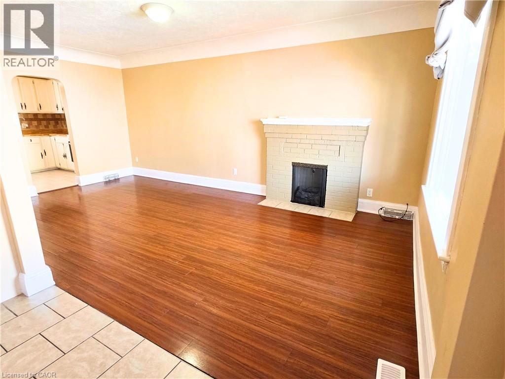 214 FAIRFIELD Avenue, Hamilton, Ontario, L8H5H6 — Photo 2