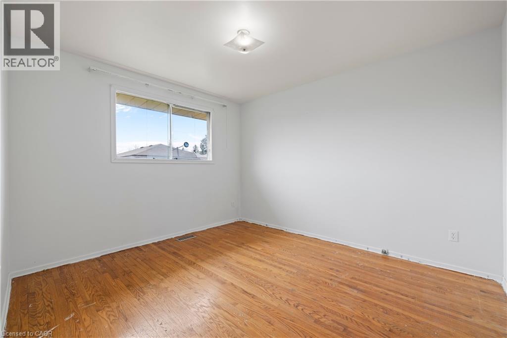 481-( UPPER LEVEL) LIMERIDGE Court, Hamilton, Ontario, L9C2V8 — Photo 10