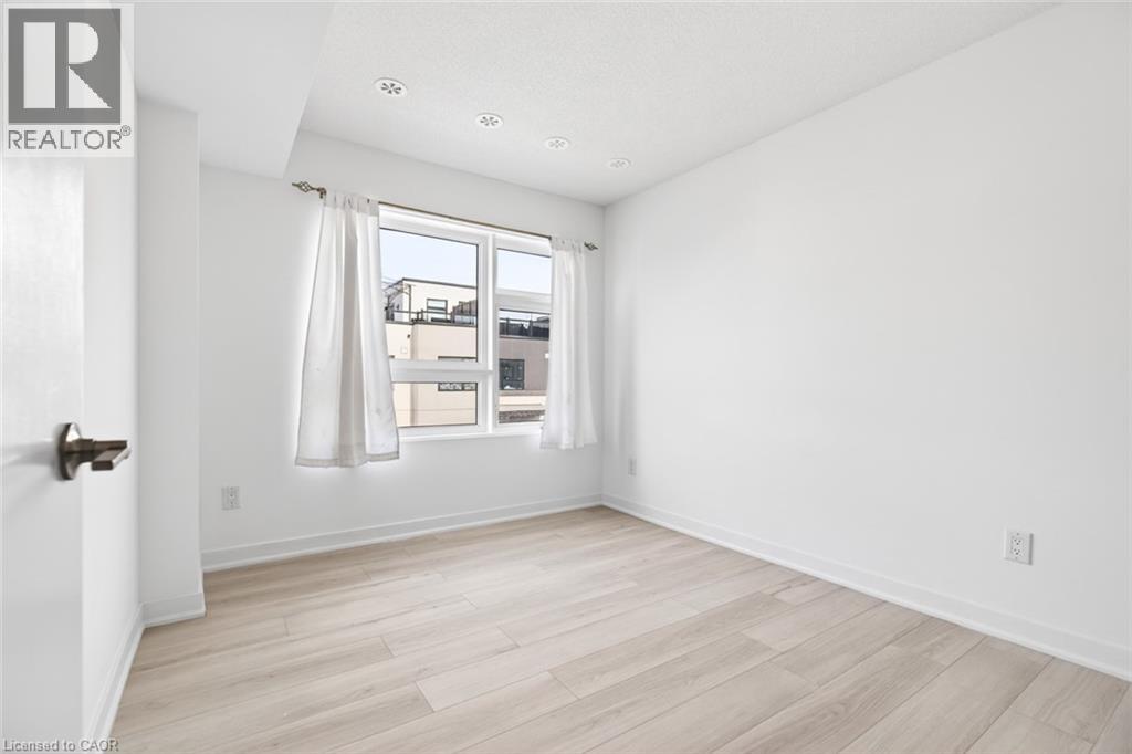 1121 COOKE Boulevard Unit# 32, Burlington, Ontario, L7T0C3 — Photo 30