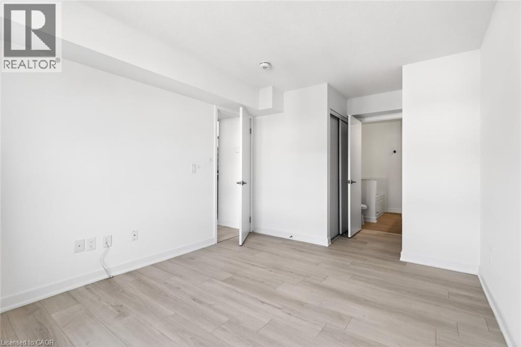 1121 COOKE Boulevard Unit# 32, Burlington, Ontario, L7T0C3 — Photo 33