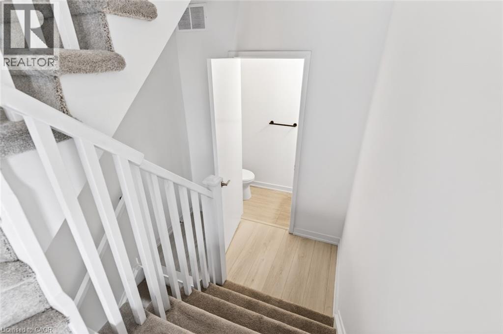 1121 COOKE Boulevard Unit# 32, Burlington, Ontario, L7T0C3 — Photo 7