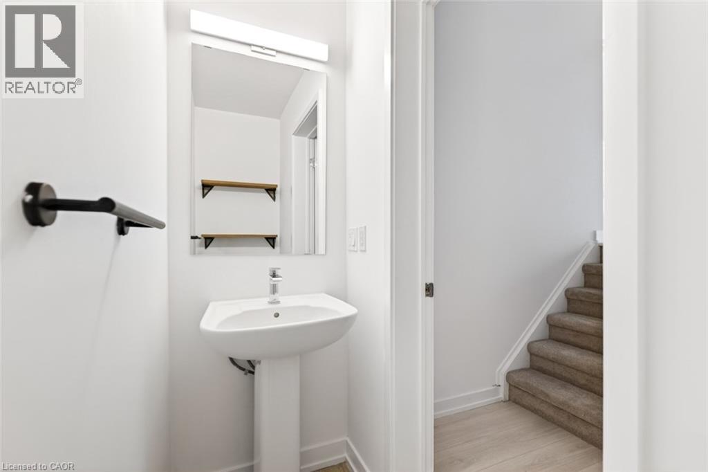 1121 COOKE Boulevard Unit# 32, Burlington, Ontario, L7T0C3 — Photo 8