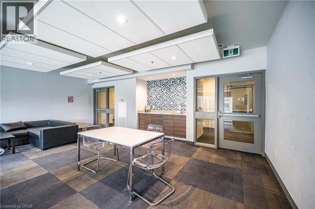 318 SPRUCE Street Unit# 1009, Waterloo, Ontario, N2L3M7 — Photo 11