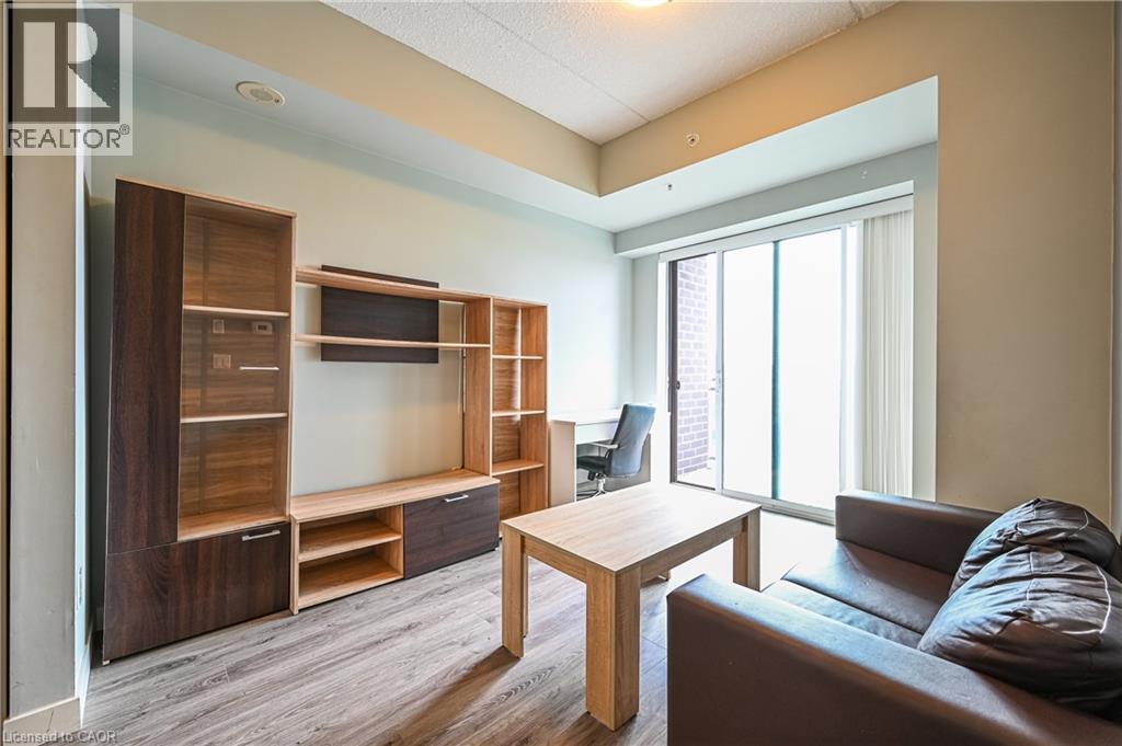 318 SPRUCE Street Unit# 1009, Waterloo, Ontario, N2L3M7 — Photo 6