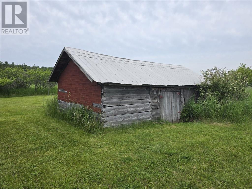 916 Campbell Rd, Evansville, Ontario, P0P1E0 — Photo 12